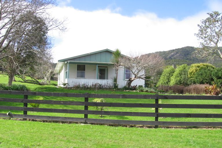 Photo of property in 1883 Whangarei Heads Road, Whangarei Heads, 0174