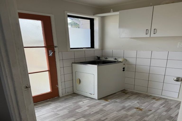 Photo of property in 23 Armada Drive, Ranui, Auckland, 0612