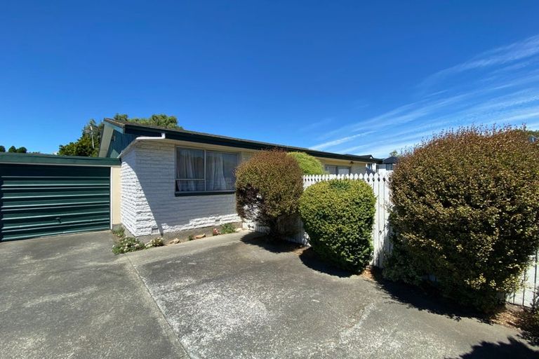 Photo of property in 2/329 Hendersons Road, Hoon Hay, Christchurch, 8025