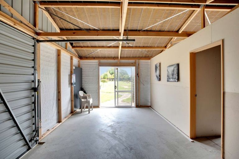 Photo of property in 15 Riverside Way, Amberley, 7410