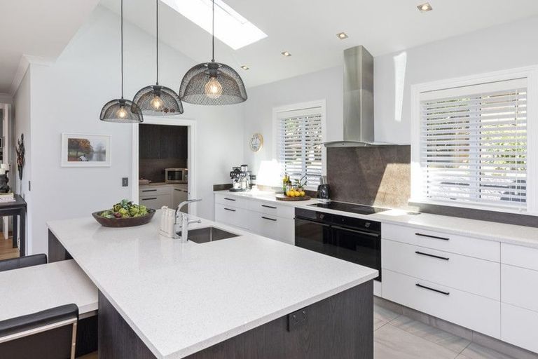 Photo of property in 6 Rushden Rise, Westmorland, Christchurch, 8025