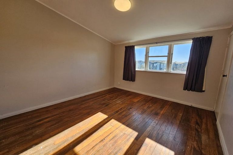 Photo of property in 85-87 Banks Street, Marfell, New Plymouth, 4310