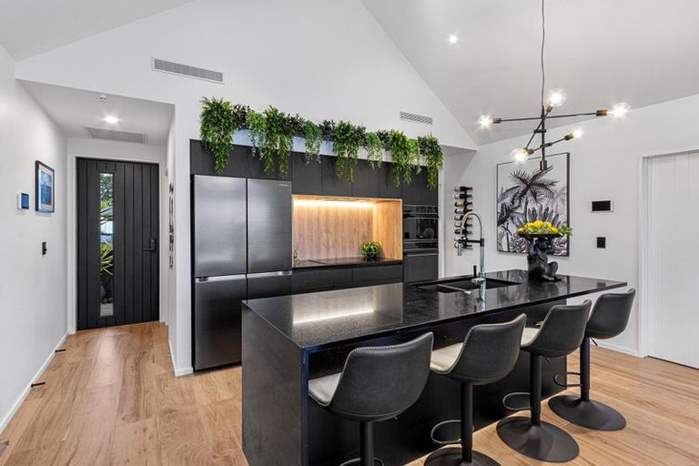 Photo of property in 38 Stationmasters Way, Prebbleton, 7604