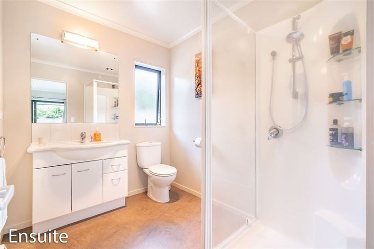 Photo of property in 2 Cosgrove Rise, Riverstone Terraces, Upper Hutt, 5018