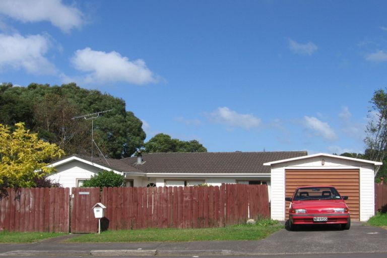 Photo of property in 98 Solar Road, Glen Eden, Auckland, 0602
