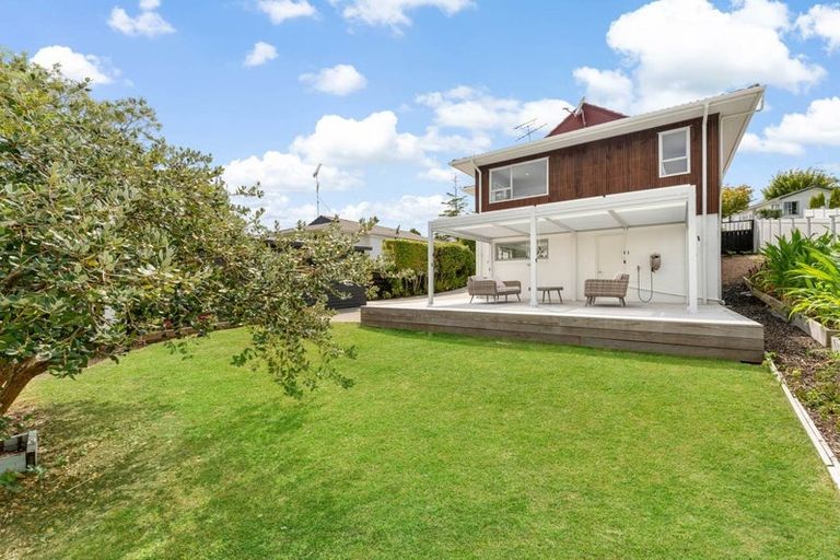 Photo of property in 95 Awaruku Road, Torbay, Auckland, 0630