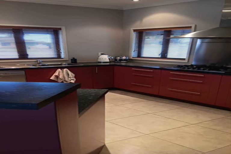 Photo of property in 24 Delta Mews Place, Clive, 4102