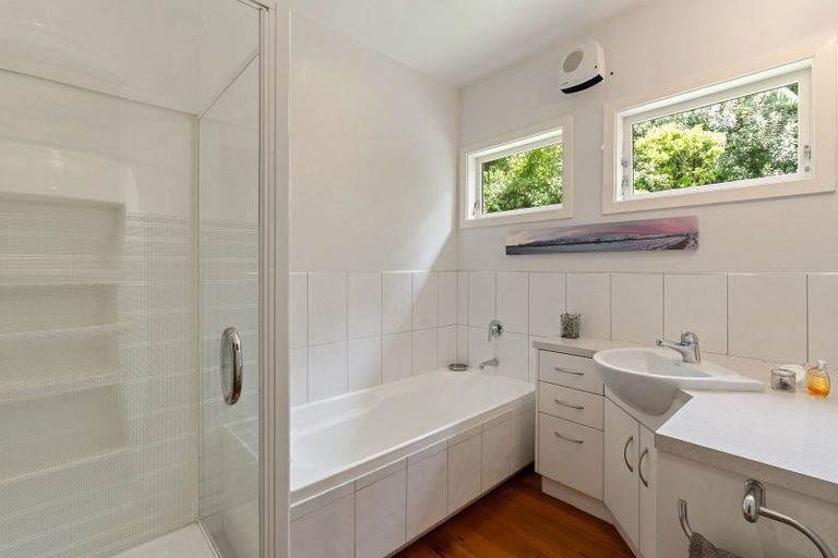 Photo of property in 59 Spencer Street, Crofton Downs, Wellington, 6035