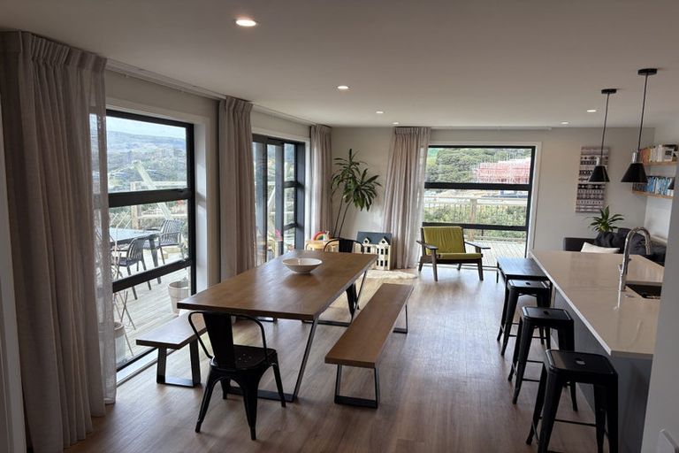 Photo of property in 14 Topsail Way, Whitby, Porirua, 5024