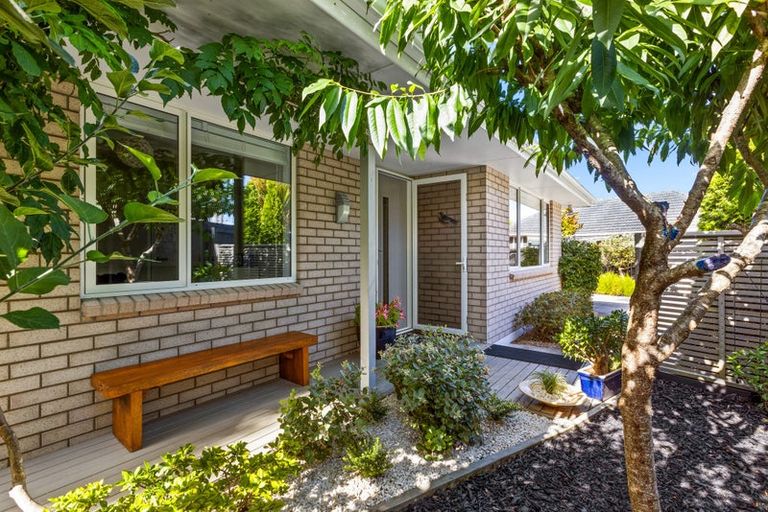 Photo of property in 183a Birkdale Road, Birkdale, Auckland, 0626