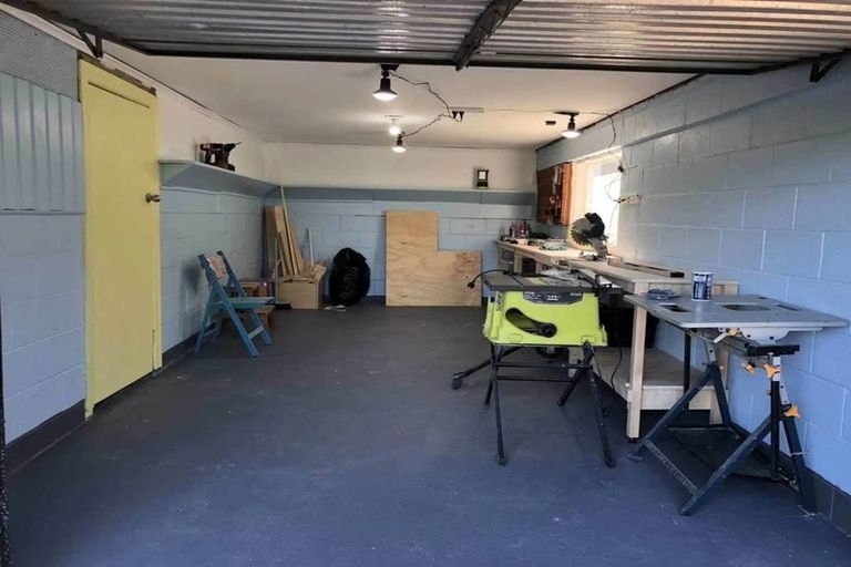 Photo of property in 16 Helena Road, Hillcrest, Hamilton, 3216
