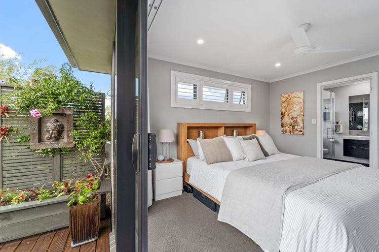 Photo of property in 39 Surf View Crescent, Red Beach, 0932