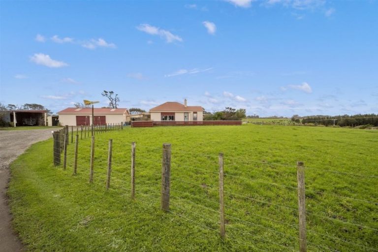 Photo of property in 262 South Road, Hawera, 4610