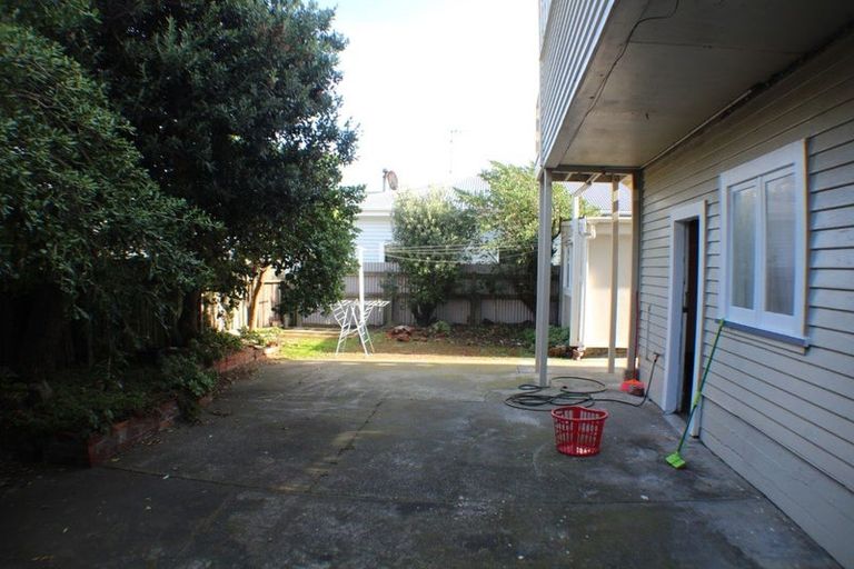 Photo of property in 7 Trent Street, Island Bay, Wellington, 6023
