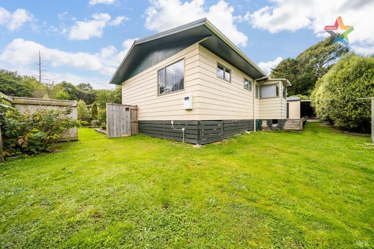 Photo of property in 2/32 Hair Street, Wainuiomata, Lower Hutt, 5014