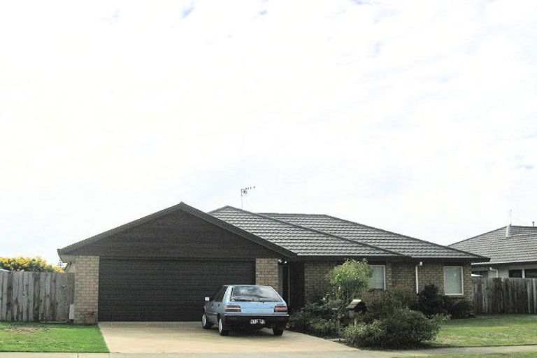 Photo of property in 37 Murray Court, Paraparaumu Beach, Paraparaumu, 5032