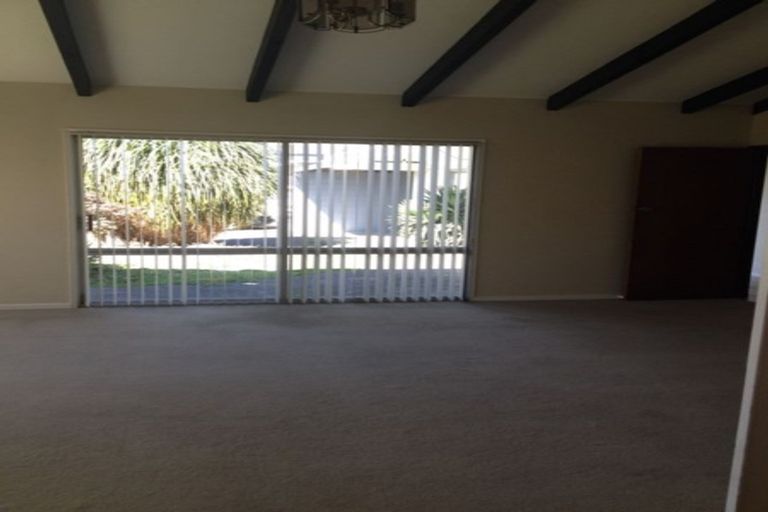 Photo of property in 2/162 Porchester Road, Papakura, 2110
