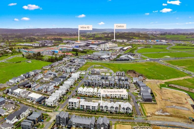 Photo of property in 75 Tarapuka Road, Westgate, Auckland, 0814