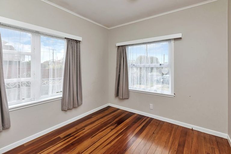 Photo of property in 4 Grant Street, Te Kamo, Whangarei, 0112