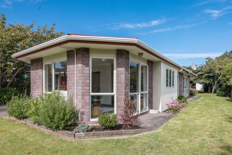 Photo of property in 73 Park Avenue, Waikanae, 5036