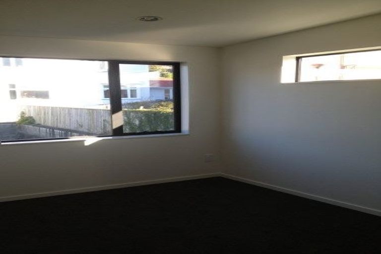 Photo of property in 7/11 Gordon Place, Newtown, Wellington, 6021