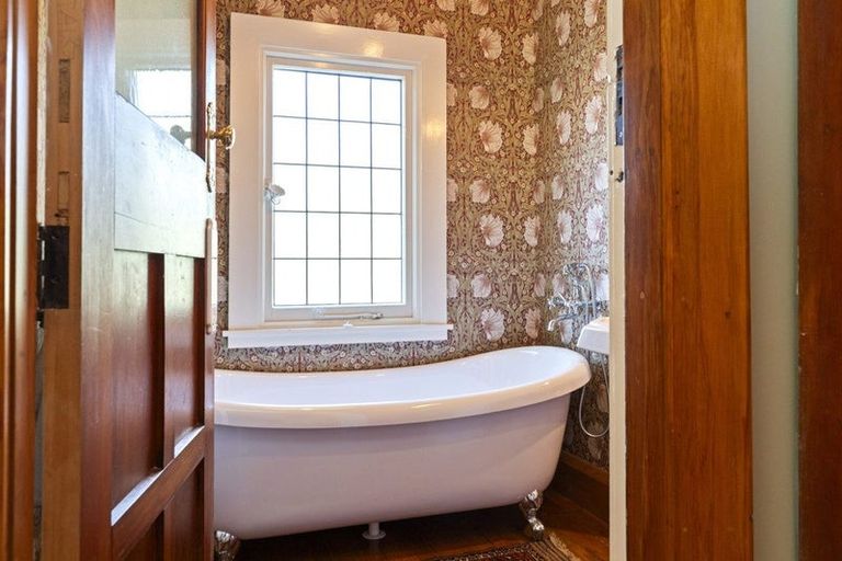 Photo of property in 39 Holly Road, St Albans, Christchurch, 8014