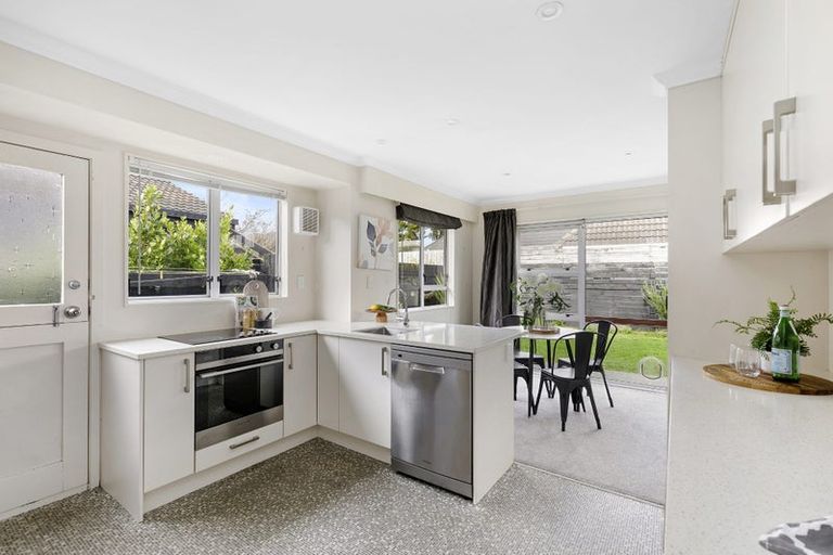 Photo of property in 20a Marina Grove, Hutt Central, Lower Hutt, 5010