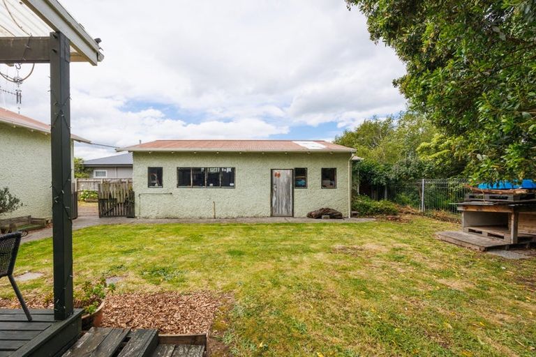 Photo of property in 28 Titoki Street, Palmerston North, 4414