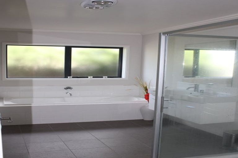 Photo of property in 2 Prebblewood Drive, Prebbleton, 7604