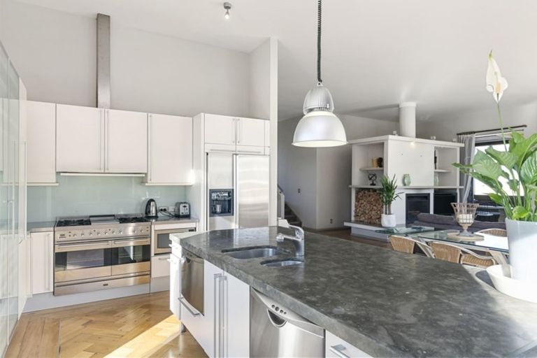 Photo of property in 5u5 Tory Street, Te Aro, Wellington, 6011