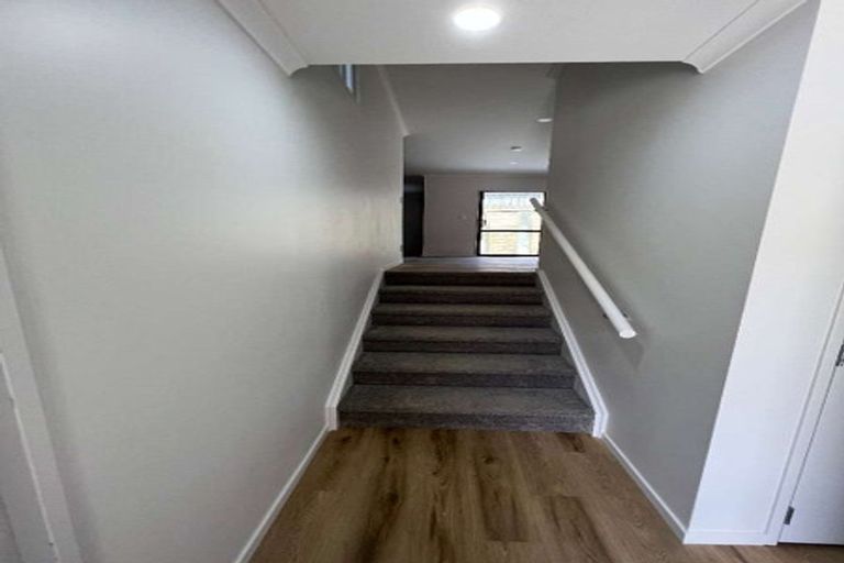 Photo of property in 5d Cosy Place, Howick, Auckland, 2014