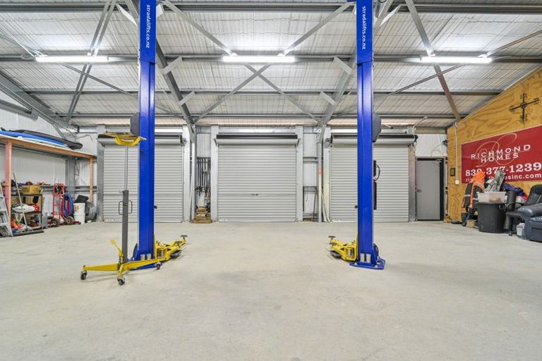 Photo of property in 1040 Kahuranaki Road, Kahuranaki, Havelock North, 4295