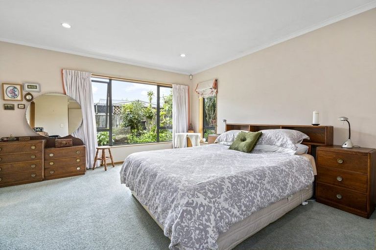 Photo of property in 71 Taylor Street, Cambridge, 3434