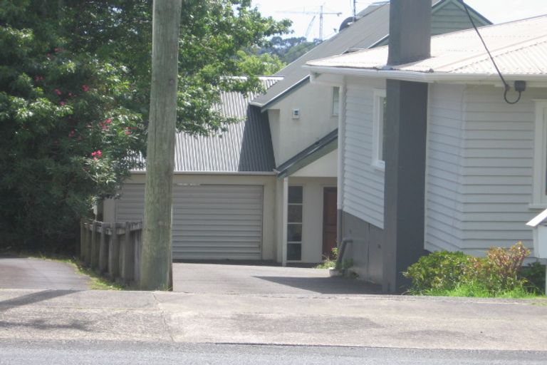 Photo of property in 5 Raleigh Road, Northcote, Auckland, 0627