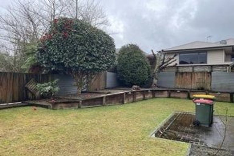 Photo of property in 28 Mccahon Drive, Pukehangi, Rotorua, 3015