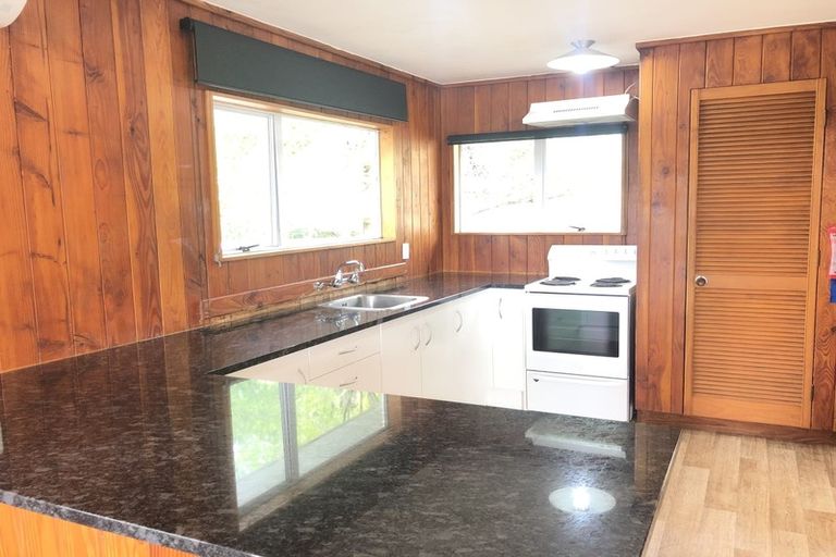 Photo of property in 89 Woodglen Road, Glen Eden, Auckland, 0602