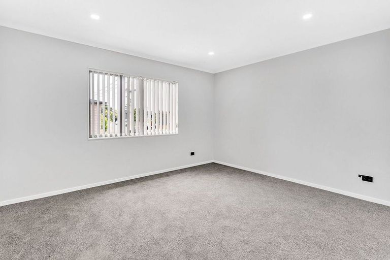 Photo of property in 147d Bucklands Beach Road, Bucklands Beach, Auckland, 2012