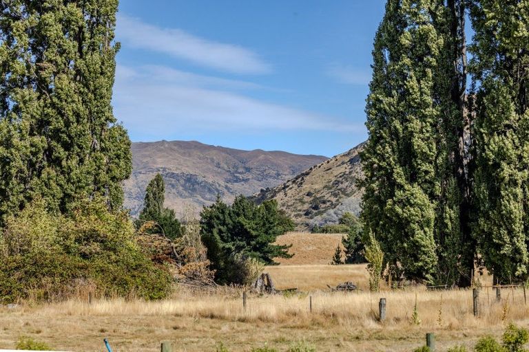 Photo of property in 3 Glenbrook Lane, Wanaka, 9305