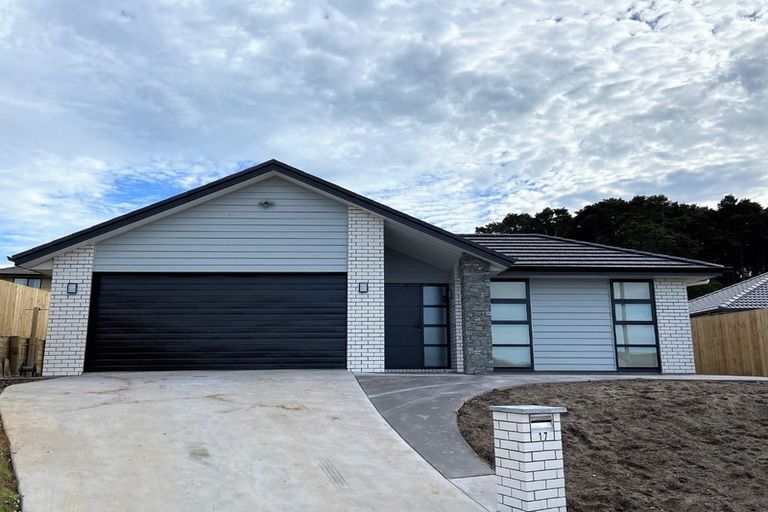 Photo of property in 17 Maui Place, Te Kamo, Whangarei, 0112