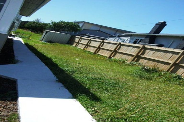 Photo of property in 4a Hugh Brown Drive, New Lynn, Auckland, 0600