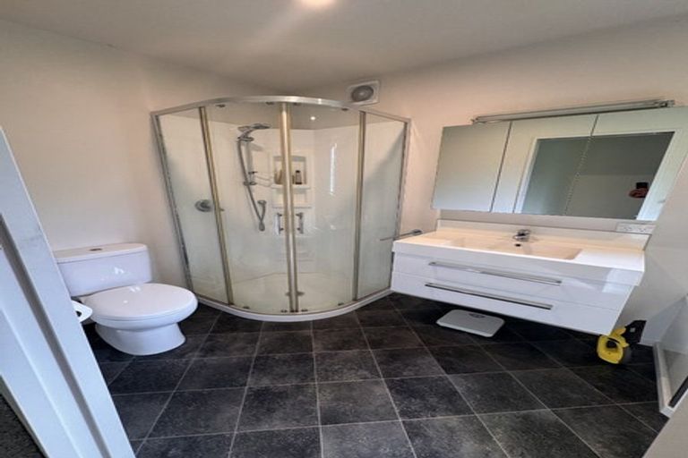 Photo of property in 21 Hartford Crescent, Totara Park, Upper Hutt, 5018