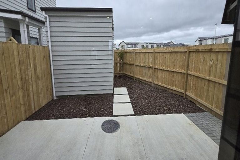 Photo of property in 37 Kapia Drive, Takanini, 2112