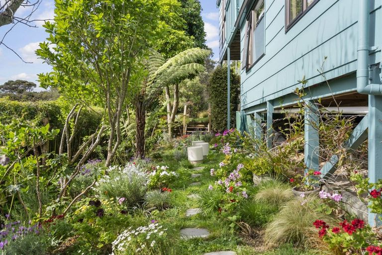 Photo of property in 63 Pemberton Avenue, Bayview, Auckland, 0629