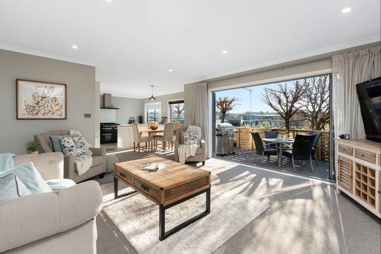 Photo of property in 173 Lakes Boulevard, Pyes Pa, Tauranga, 3112