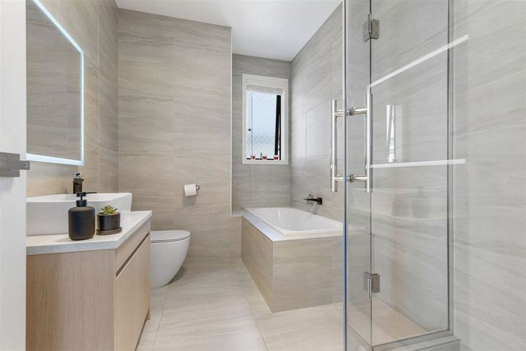 Photo of property in 42 Lockheed Street, Hobsonville, Auckland, 0618