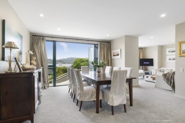 Photo of property in 52 Waru Street, Khandallah, Wellington, 6035