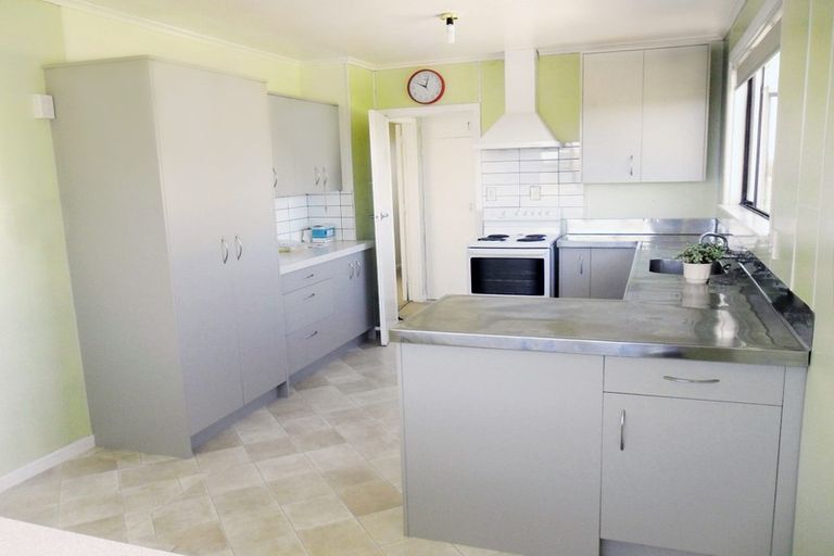 Photo of property in 40 Cunliffe Street, Johnsonville, Wellington, 6037