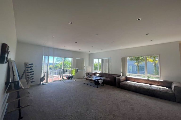 Photo of property in 86 Oakway Drive, Schnapper Rock, Auckland, 0632