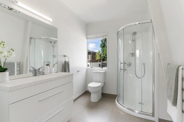 Photo of property in 8 Dakota Avenue, Beach Haven, Auckland, 0626