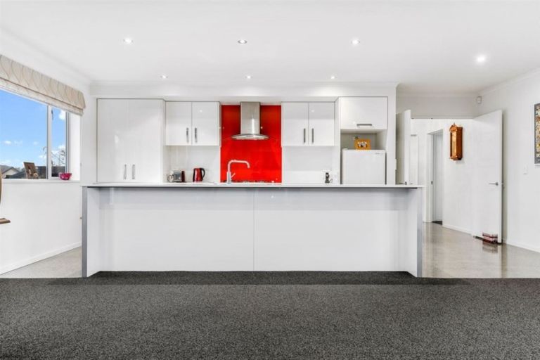 Photo of property in 5 Holly Place, Rangiora, 7400